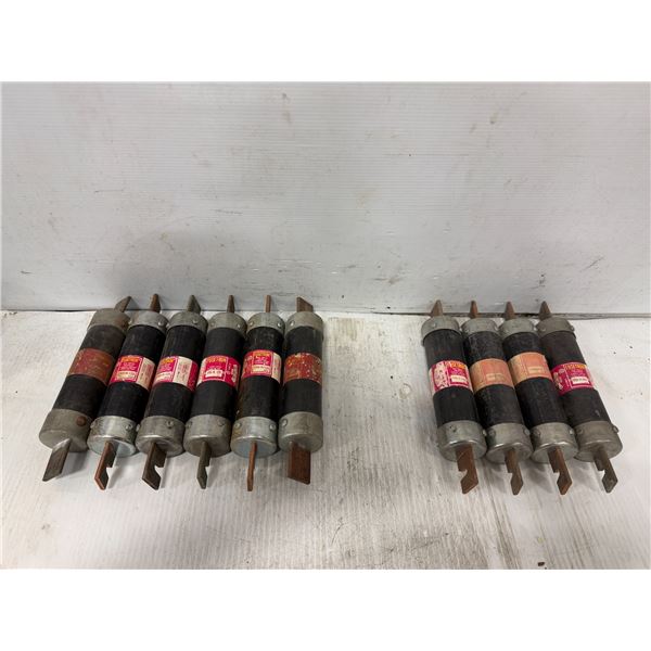 Lot of Fusetron #FRS-R-200 & #FRS-R-125 Fuses