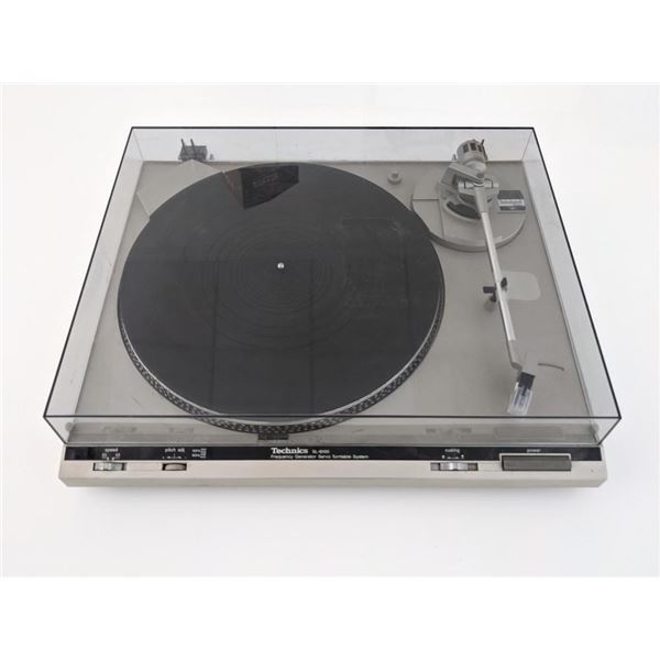 Technics SL-B100 Turntable w/ Audio Technica AT-90 Stylus