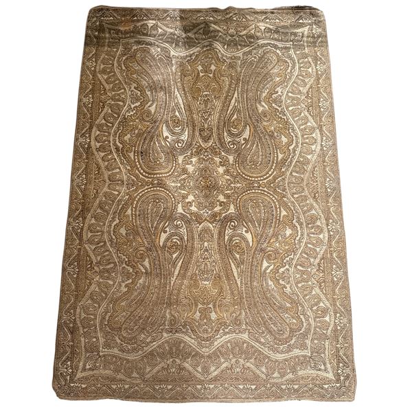 Fine Paisley Motif Area Rug -  Approx 58in x 95in