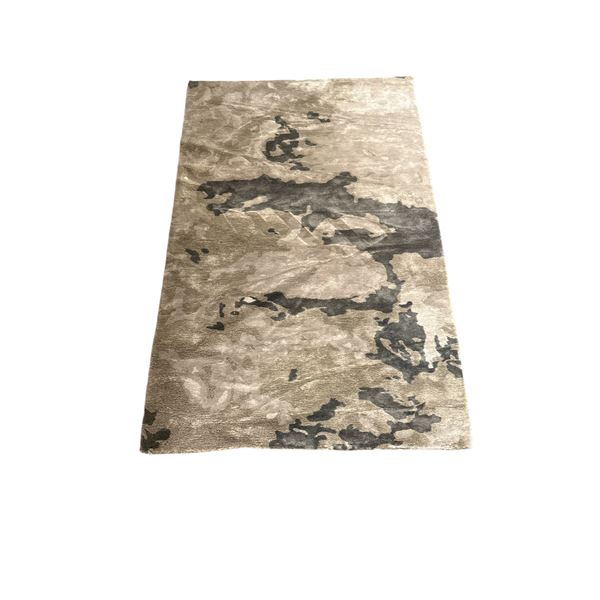 Jaipur Viscose Ultra Soft Hand Tufted Glacier Area Rug - Approx 60in x 96in