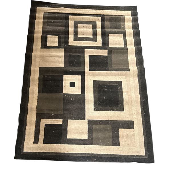 Value Village Geometric Area Rug - Approx 66in x 92in