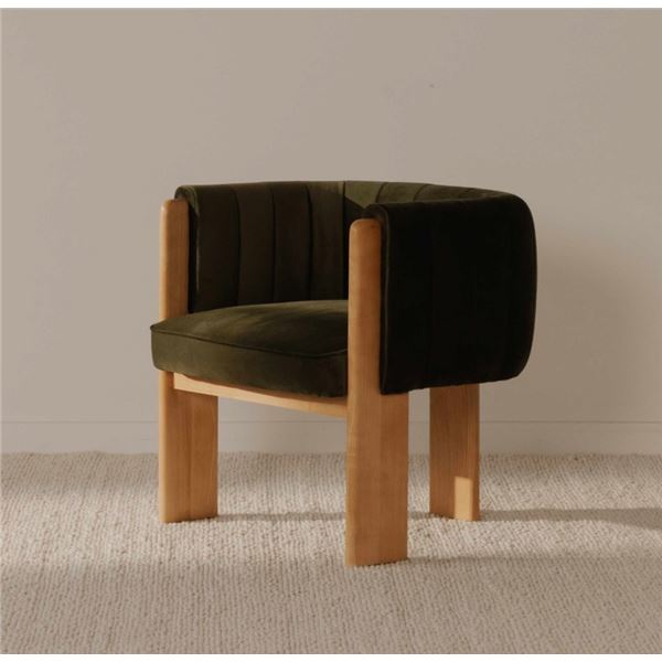 BNIB Moe's - Sofi Accent Chair Truly Olive - 27 x 25 x 24 - Retail Price: $1,549 - ZT-1041-27