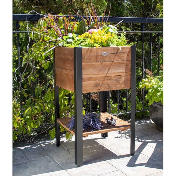 Group of 3 BNIB Grapevine Garden Planters - Various Size