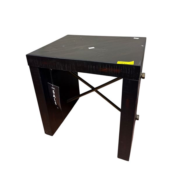 New - Sicily Side Table (VX-1035-02) - display item without box, minor wear on the surface