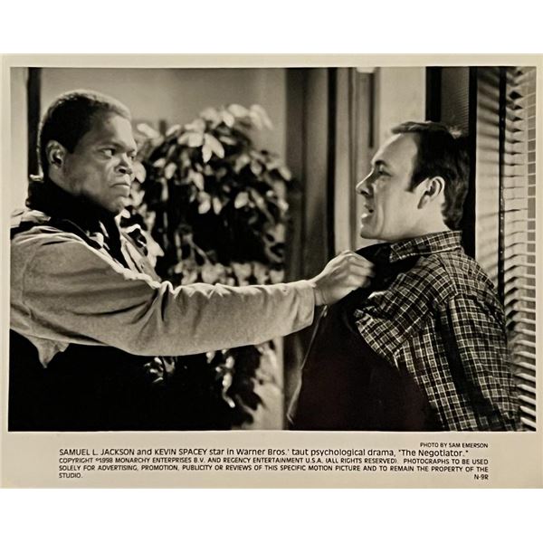 Samuel L Jackson and Kevin Spacey in The Negotiator Photo