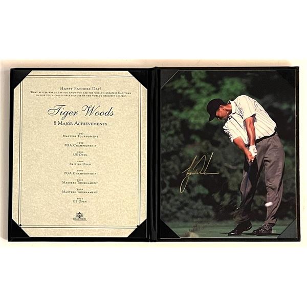 Tiger Woods Upper Deck Collectible Happy Father's Day Photo with Facsimile Signature