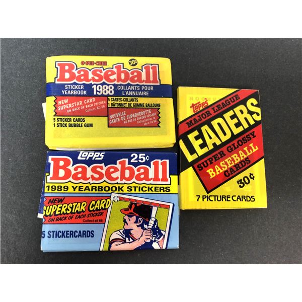 Baseball ODDBALL Mini Card Packs x3