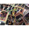 Image 5 : Basketball Card LOT x700 w/ Binder - Bird, Magic, Jokic,