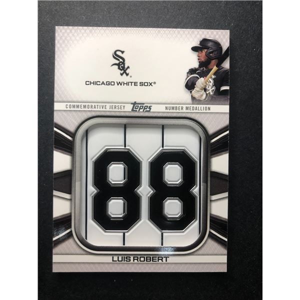 Luis ROBERT Jersey Number Medallion - White Sox