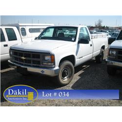 2000 CHEVROLET 2500 REG CAB, 