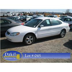2002 FORD TAURUS SE, 