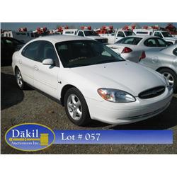 2000 FORD TAURUS SE, 