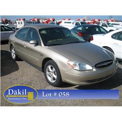 2000 FORD TAURUS SE, 