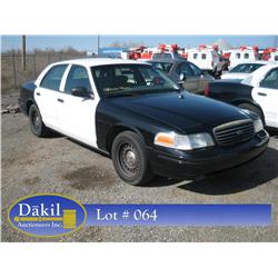 2000 FORD CROWN VIC POLICE CAR, 