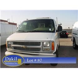2001 CHEVROLET EXPRESS VAN 