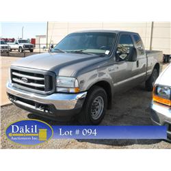 2002 FORD F250 XL SUPER DUTY 4 DR, EXT CAB 