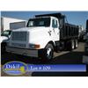Image 1 : 2000 INTERNATIONAL 2674 DUMP TRUCK, 