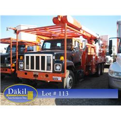 1994 INTERNATIONAL 2574 ELEVATOR TRUCK, 