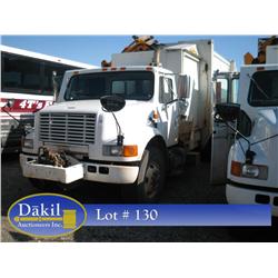 2002 IHC 4900 REFUSE TRUCK, 