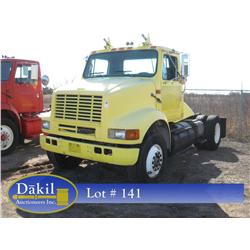 1996 INTERNATIONAL 8100 