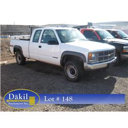 2000 CHEVROLET 2500 EXT CAB , 
