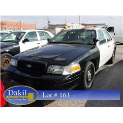 2004 FORD CROWN VIC POLICE CAR, 