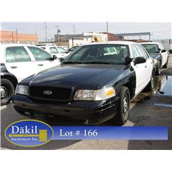 2004 FORD CROWN VIC POLICE CAR, 