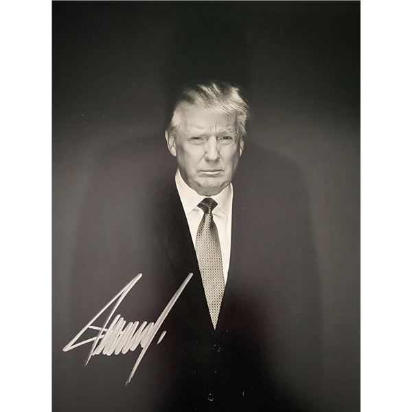 47th US President Donald Trump signed photo