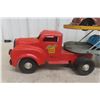 Image 11 : Lincoln Auto Transport Truck and Trailer Pressed Metal 1940s or 1950s 25" Plus 3 Plastic Cars