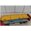 Image 15 : Lincoln Auto Transport Truck and Trailer Pressed Metal 1940s or 1950s 25" Plus 3 Plastic Cars
