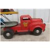Image 2 : Lincoln Auto Transport Truck and Trailer Pressed Metal 1940s or 1950s 25" Plus 3 Plastic Cars