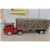 Image 10 : Structo Farms Pressed Steel Truck 21" 1950s or 1960s