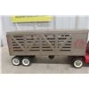 Image 5 : Structo Farms Pressed Steel Truck 21" 1950s or 1960s