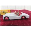 Image 2 : Dinky No 105 Triumph TR2 1957 to 1960 1/43 Scale in Box