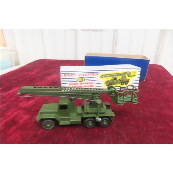 Dinky Supertoys No 667 Missile Servicing Platform Vehicle 1960 to 1964 1/43 Scale in Box