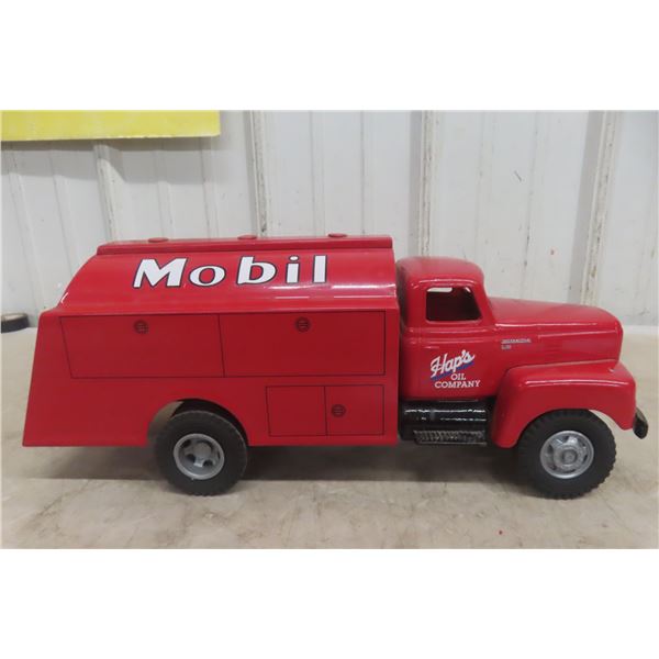 Cottonwood Acres Standard Hap's Oil Company Gas Truck Pressed Steel 1950s or 1960s Replica Limited