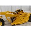 Image 11 : Reuhl John Deere 840 Diesel with Scraper 1/24 Scale Die Cast in Box