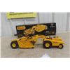 Image 1 : Reuhl John Deere 840 Diesel with Scraper 1/24 Scale Die Cast in Box
