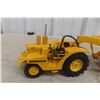Image 9 : Reuhl John Deere 840 Diesel with Scraper 1/24 Scale Die Cast in Box