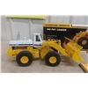 Image 10 : First Gear International 560 Payloader 1/25 Scale Die Cast Construction Pioneer in Box with Manual
