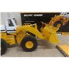 Image 12 : First Gear International 560 Payloader 1/25 Scale Die Cast Construction Pioneer in Box with Manual