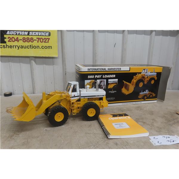 First Gear International 560 Payloader 1/25 Scale Die Cast Construction Pioneer in Box with Manual