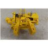 Image 10 : First Gear Construction Pioneer International TD 25 Crawler with Side Boom and Counterweight 1/25 S