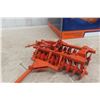 Image 17 : First Gear Construction Pioneers Allis Chalmers HD 21 Crawler with Offset Disk Harrow 1/25 Scale Di