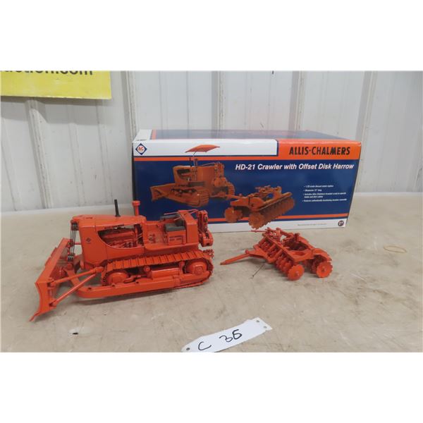 First Gear Construction Pioneers Allis Chalmers HD 21 Crawler with Offset Disk Harrow 1/25 Scale Di