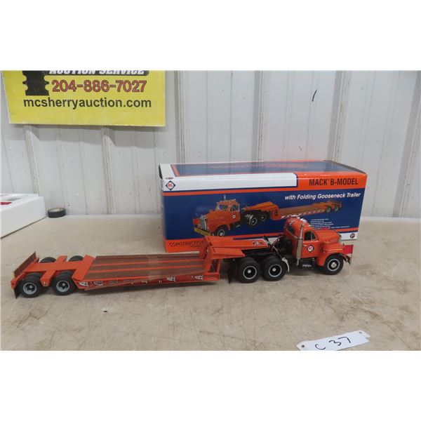 First Gear Construction Pioneers Mack B Model with Trailer 1/25 Scale Die Cast in Box