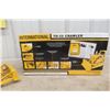 Image 18 : First Gear Construction Pioneers International TD 25 Crawler with Ripper 1/25 Scale Die Cast in Box