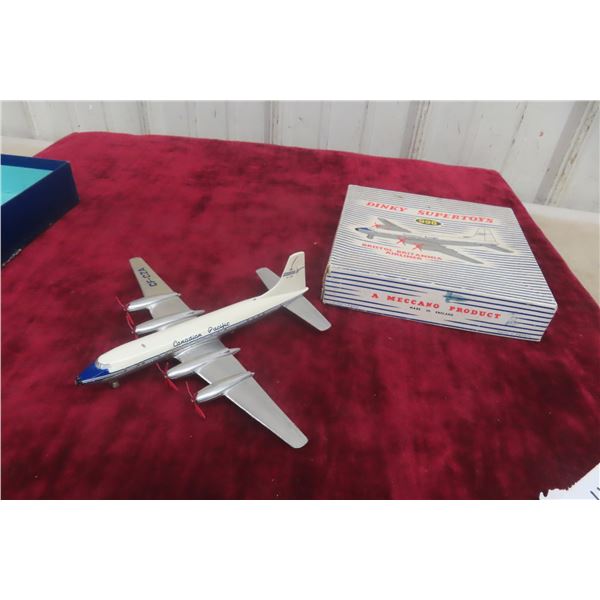 Dinky Supertoys No 998 Bristol Britannia Airliner 1960 to 1965 1/43 Scale in Box