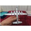 Image 7 : Dinky Supertoys No 998 Bristol Britannia Airliner 1960 to 1965 1/43 Scale in Box