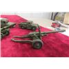 Image 2 : 10 Dinky Military Tanks Jeeps Guns Plus